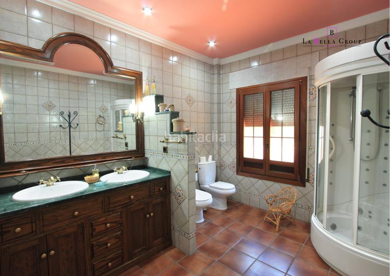 Foto 85af9113-c4e9-41fa-97d0-5d69f368bd4d. Casa con camino parcheggio piscina in Priego de Córdoba