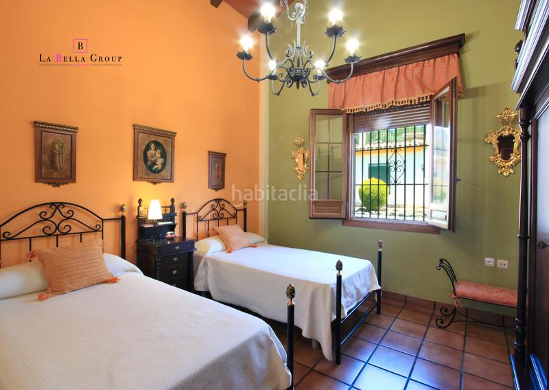 Foto cd8b6800-a7a4-46af-b000-c6da7905bce9. Casa con camino parcheggio piscina in Priego de Córdoba