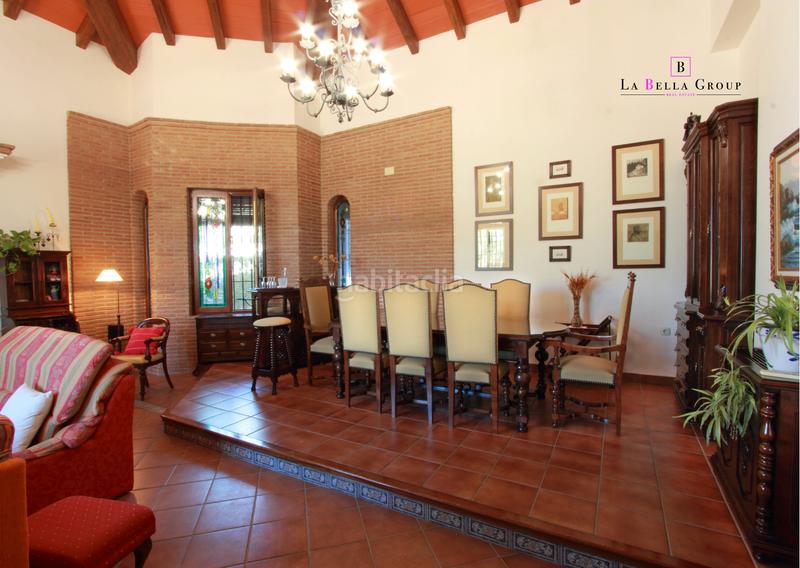 Foto e08e518b-4577-44bc-8af8-a6dd63dc7c41. Casa con camino parcheggio piscina in Priego de Córdoba