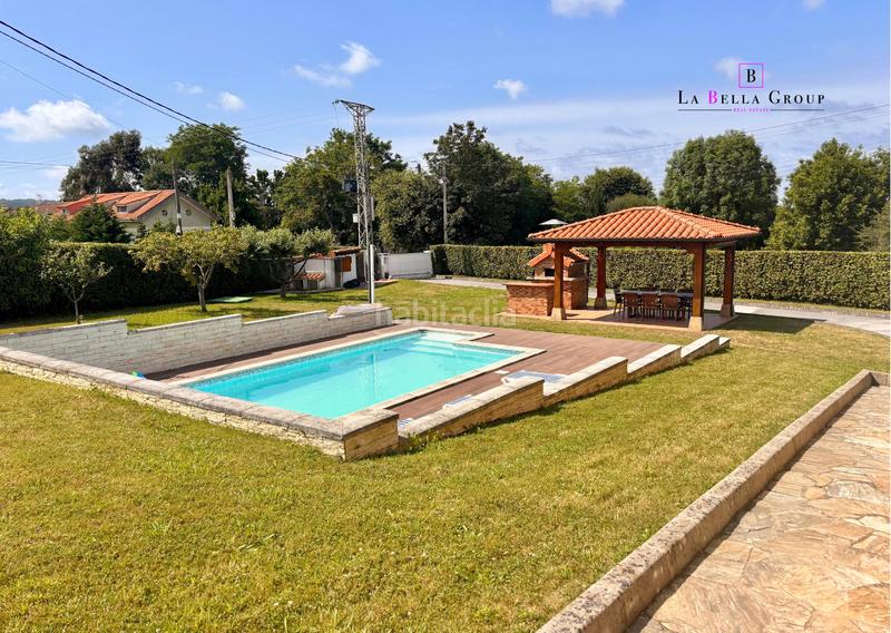 Foto c2a8e47b-d24b-4495-8a62-80fbb5c765ce. Casa  independiente en barrio la esprilla en Igollo en Camargo