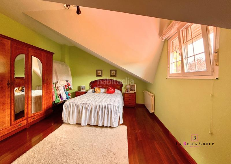 Foto d6039157-8dc9-4ede-9ccd-4d29e8e66db8. Casa  independiente en barrio la esprilla en Igollo en Camargo