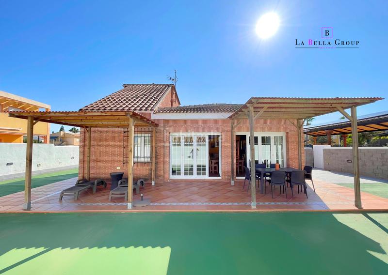 Foto bf1addab-ed07-40c6-b549-a7b64b3352da. Maison avec parking dans Playa de las Gaviotas - El Pedrucho Manga del Mar Menor (La)