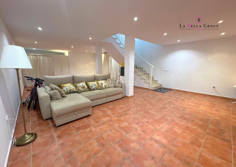 Foto 0595e58a-d864-4742-9c9e-bff0c07f0812. Casa  pareada con jardín en urb. royal golf – en Jerez de la Frontera
