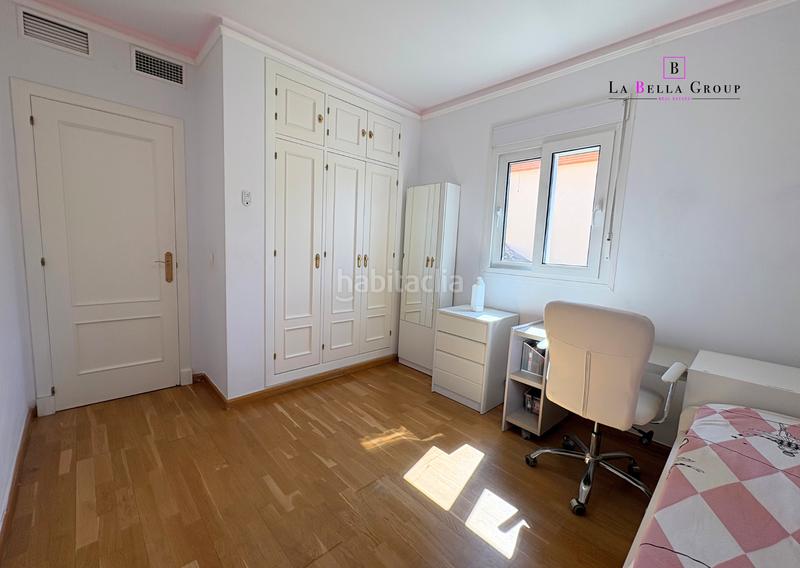 Foto 284c7c91-cd6a-4822-a364-6acb7a4d1f1e. Casa  pareada con jardín en urb. royal golf – en Jerez de la Frontera
