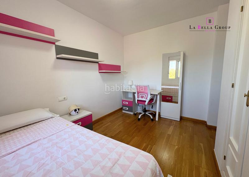 Foto 40f80e71-8487-4eab-989c-f916164d9190. Casa  pareada con jardín en urb. royal golf – en Jerez de la Frontera