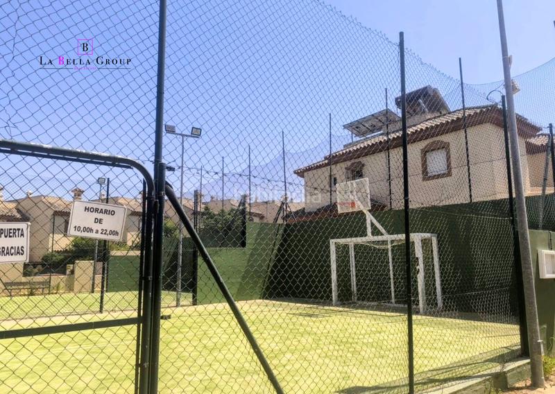 Foto 54293340-53ec-4141-ad23-45ac08d7e93a. Casa  pareada con jardín en urb. royal golf – en Jerez de la Frontera