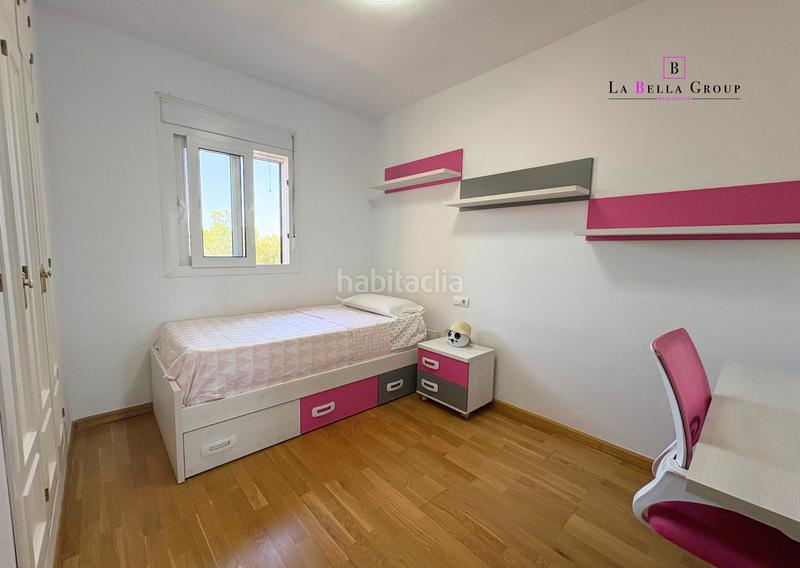 Foto f6beec24-7e88-43db-8256-4e8223de17d8. Casa  pareada con jardín en urb. royal golf – en Jerez de la Frontera