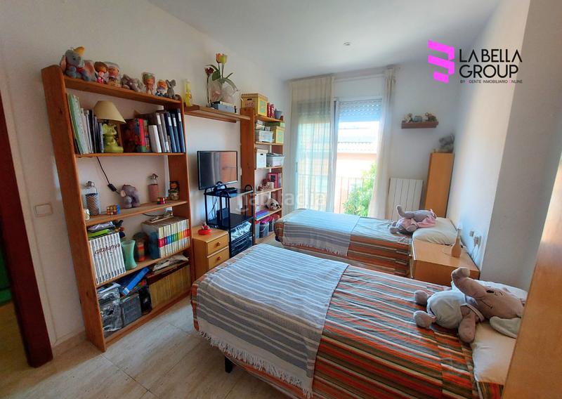 Foto 3112b17c-fc7d-471b-acd4-428832410ad1. Casa adosada ¡descubre tu nuevo hogar ! en Sant Climent de Llobregat