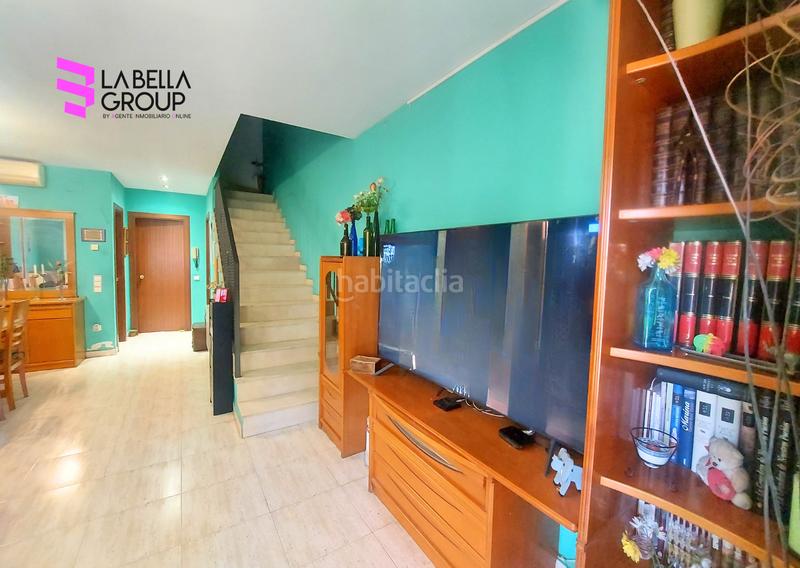Foto 70387d80-8c40-4c4a-a94f-15d5b98727a6. Casa adosada ¡descubre tu nuevo hogar ! en Sant Climent de Llobregat