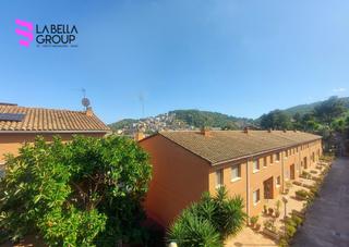 Reihenhaus  Carrer dels doctors lluis barraquer. ¡descubre tu nuevo hogar en sant climent de llobregat!