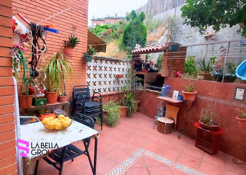 Foto 7d4583af-93b9-4080-85b4-6232188c7d60. Casa adosada ¡descubre tu nuevo hogar ! en Sant Climent de Llobregat