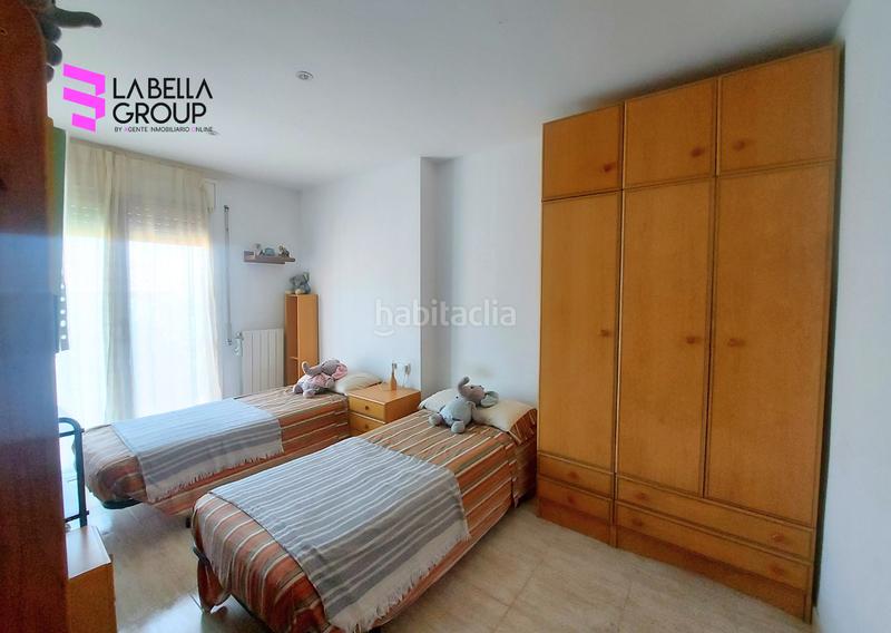 Foto cf654636-cadc-4a6a-9f7b-26aef22bf353. Casa adosada ¡descubre tu nuevo hogar ! en Sant Climent de Llobregat