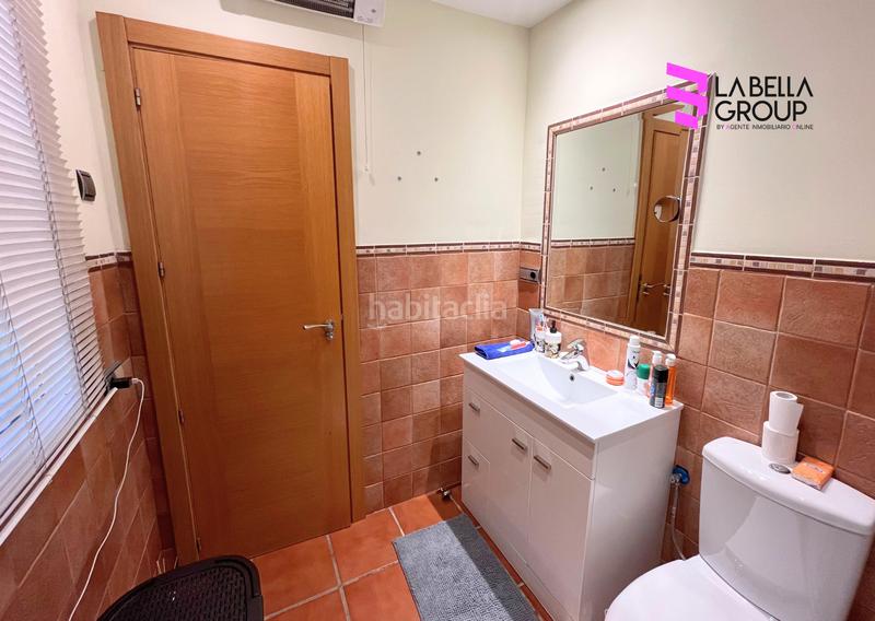 Foto 64d9e8ff-9c72-409f-9f55-1c6b9208aeb3. Casa adossada amb calefacció aparcament piscina a Marbella