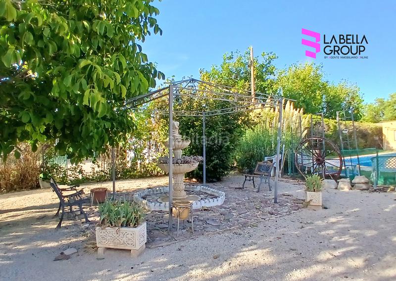 Foto f792e2fc-f293-40ce-a522-5635edfdd270. Casa amb xemeneia calefacció aparcament piscina a Albacete