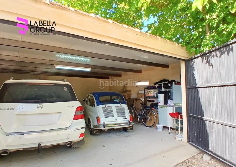 Foto fa74ff0b-d26f-4b0a-9b92-a2e3b6029597. Casa amb xemeneia calefacció aparcament piscina a Albacete