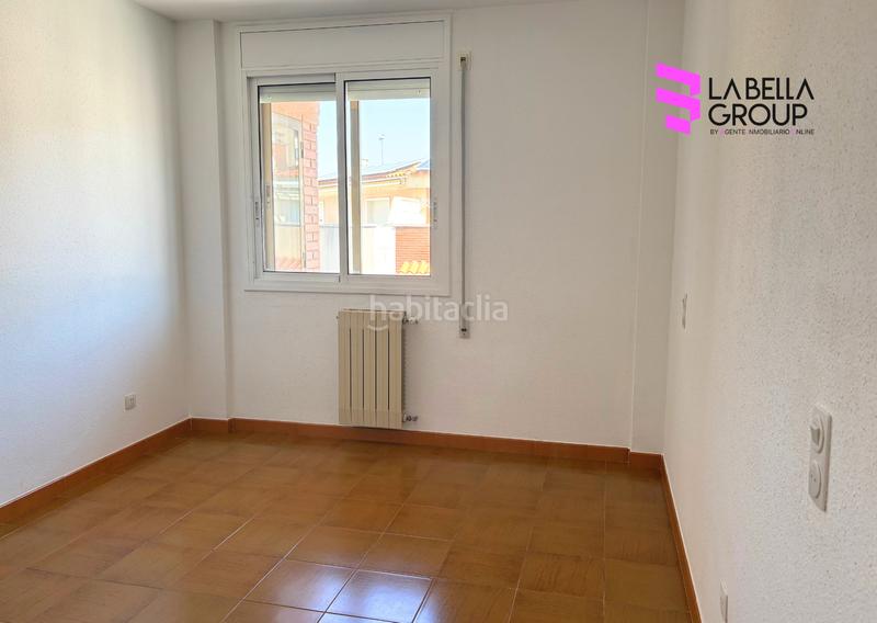 Foto 1de49ca1-fa7b-4b4a-a8fb-405739b3dcd9. Piso amplio piso de 4 habitaciones en el barrio de los poetas, en Reus