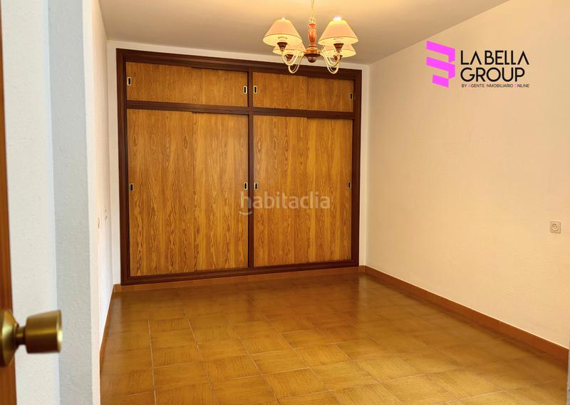 Foto 9b985caa-134b-480d-a072-3e0da88e2865. Piso amplio piso de 4 habitaciones en el barrio de los poetas, en Reus