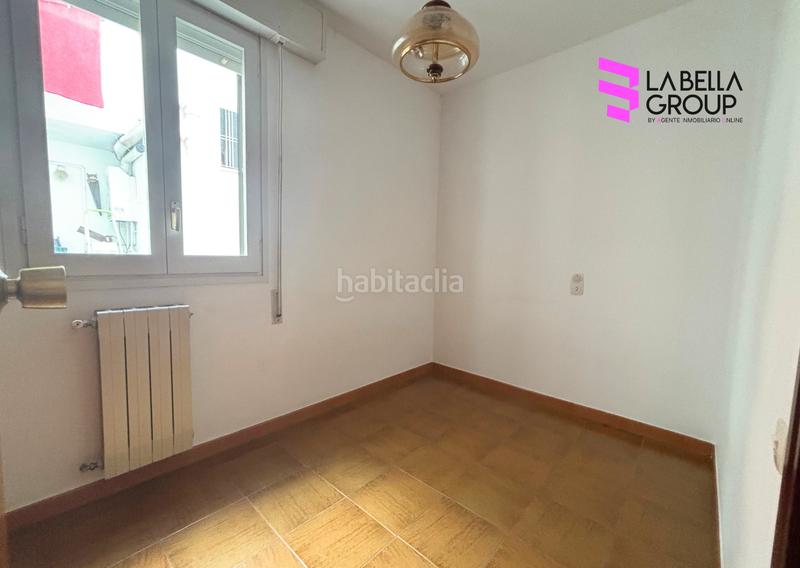 Foto ca18c7fd-58d8-4f0f-b0bd-41deeb6e9bbd. Piso amplio piso de 4 habitaciones en el barrio de los poetas, en Reus