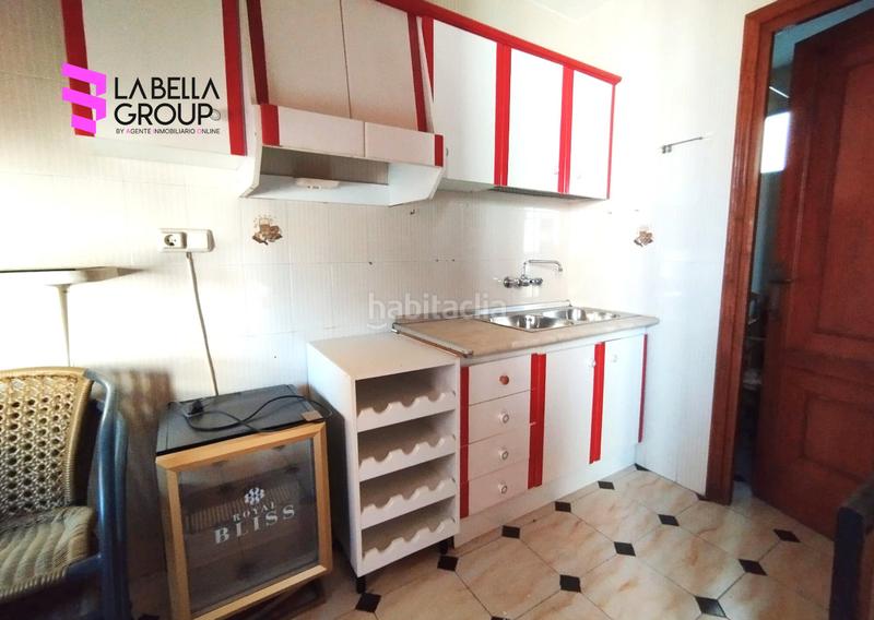 Foto 4d2994bd-7a5d-48ec-84be-679974fe4509. Casa amb xemeneia aparcament a Castellar