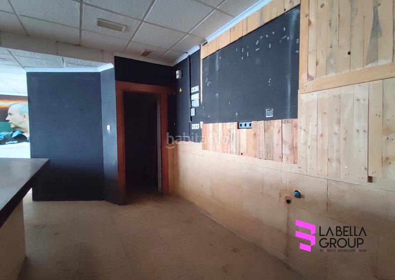Foto cb0d5c1c-00f0-4867-90e5-c072a37c27b3. Business premise with heating in Avenida Habaneras - Curva de Palangre Torrevieja