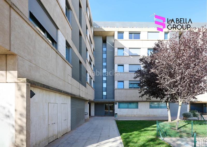 Foto f6248c6f-4473-448f-bdb7-406e456ad02a. Pis amb calefacció aparcament piscina a La Cava - Fardachón Logroño