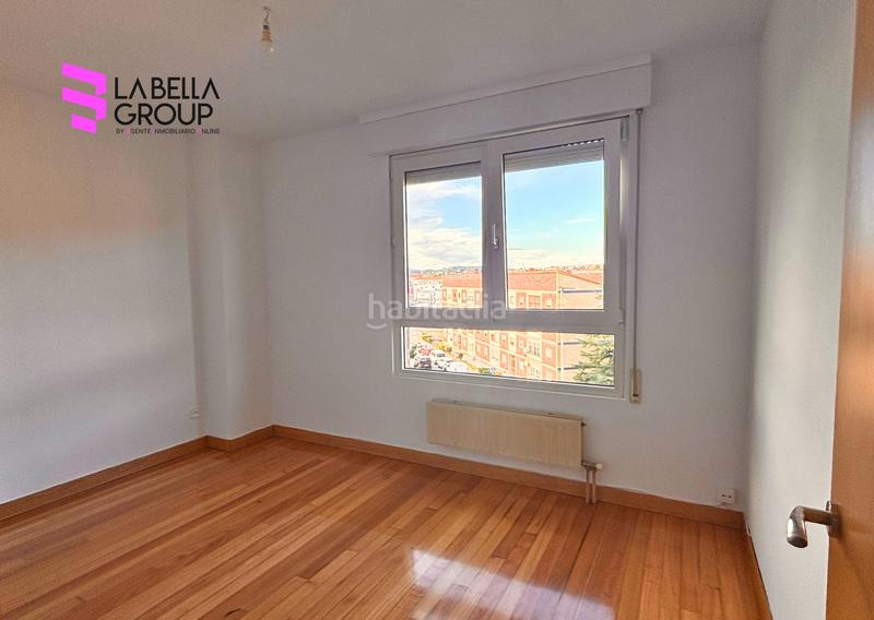 Foto 1e1204d9-b2b3-42c3-889f-0f408f0b8b18. Flat with heating parking in Peñacastillo - Nueva Montaña Santander