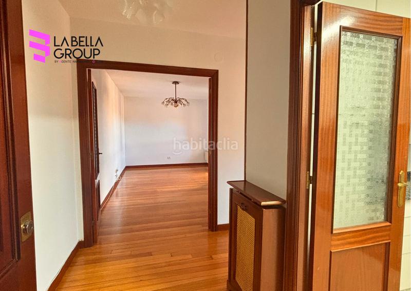 Foto 884db674-6409-49d5-a431-74aa86fc440c. Flat with heating parking in Peñacastillo - Nueva Montaña Santander