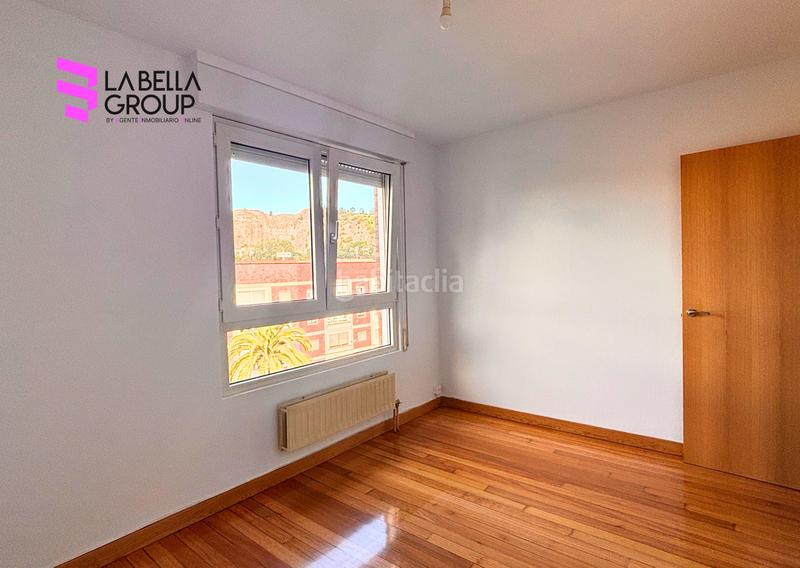Foto a18a746f-6dce-499a-834d-8595f3a97fb1. Flat with heating parking in Peñacastillo - Nueva Montaña Santander