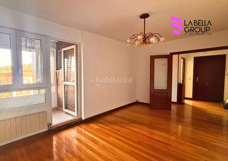 Foto ec42a98c-15fa-448b-99e5-b8fcb124ee39. Flat with heating parking in Peñacastillo - Nueva Montaña Santander