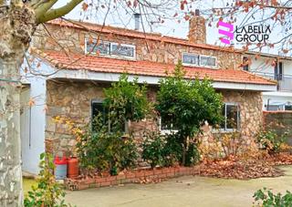 Chalet  Diseminado diseminados. Casa con terreno y piscina - la chopera (zamora)
