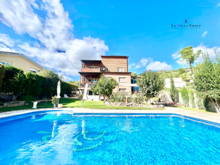 Xalet a Begues. Exclusivo chalet en begues park