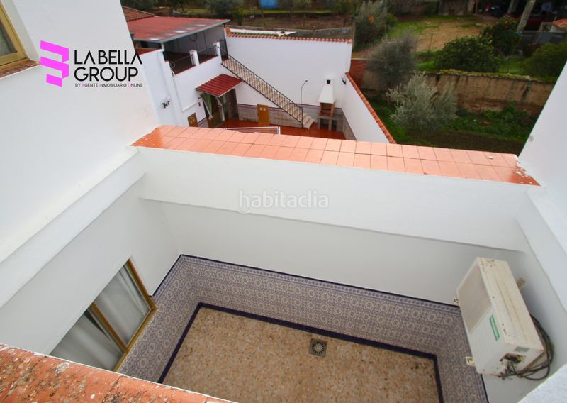 Foto 37a9baf1-746a-4b4d-9396-59ce0aac5bd0. Casa amb xemeneia piscina a Orellana la Vieja