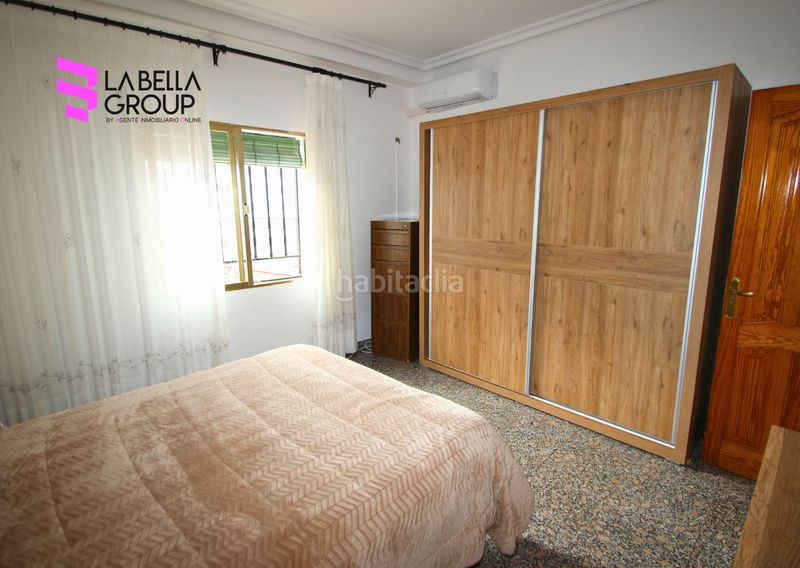 Foto a6ba36b7-7f75-4a1f-ba84-a4637da80aa8. Casa amb xemeneia piscina a Orellana la Vieja