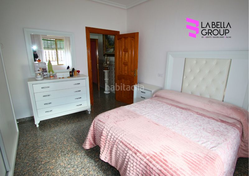 Foto bd4cfa46-f298-4cc4-b34f-f184d75b20e8. Casa amb xemeneia piscina a Orellana la Vieja