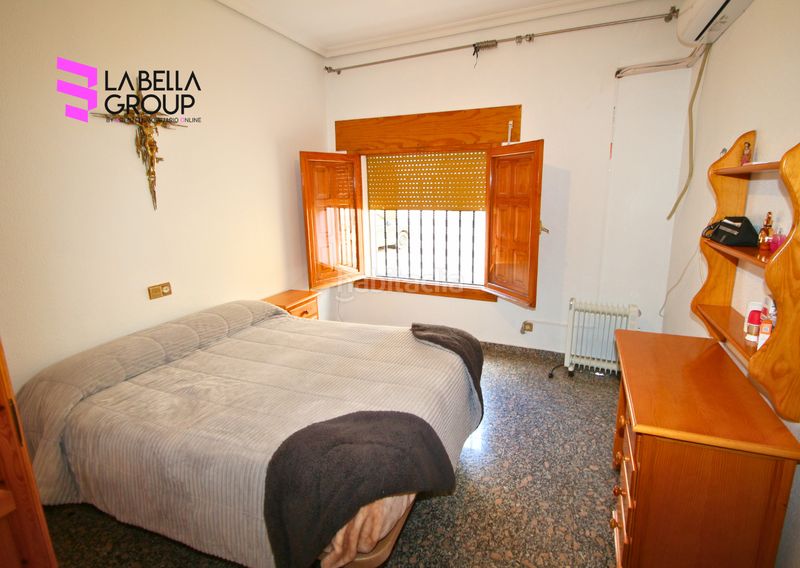 Foto f7c4046c-24a7-4718-8541-f357b97c49e2. Casa amb xemeneia piscina a Orellana la Vieja