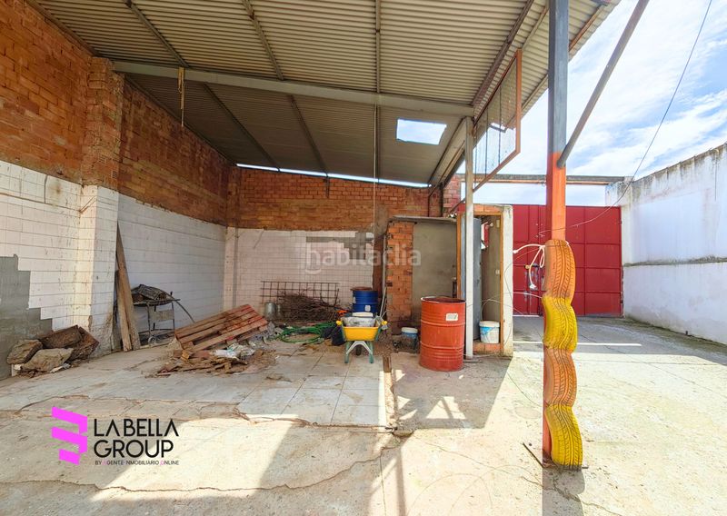 Foto 41b6d321-cc3e-4d95-a2ad-8d36b629c548. Local comercial local + semisótano de 440 m² aprox. en zona de paso en el viso, ideal negocio en Viso (El)