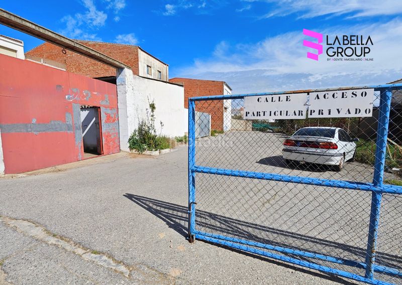 Foto 8cc4c2bf-309a-46b8-8b91-9ccf4280d158. Local comercial local + semisótano de 440 m² aprox. en zona de paso en el viso, ideal negocio en Viso (El)
