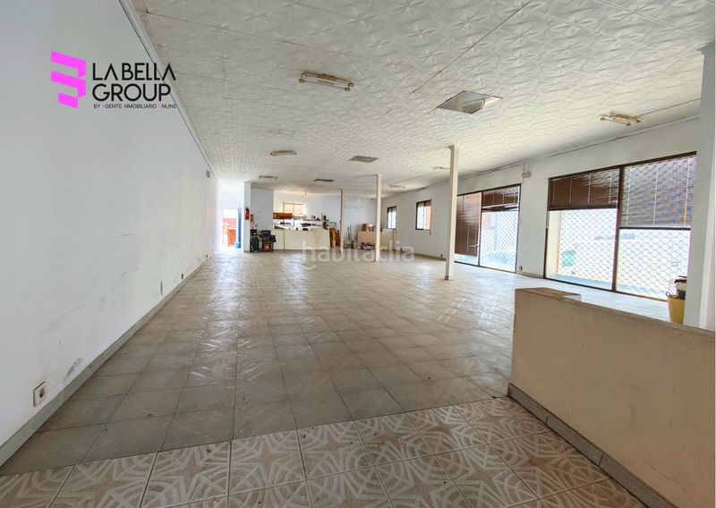 Foto f869a446-a681-4c35-a4d1-6846bffe8163. Local comercial local + semisótano de 440 m² aprox. en zona de paso en el viso, ideal negocio en Viso (El)