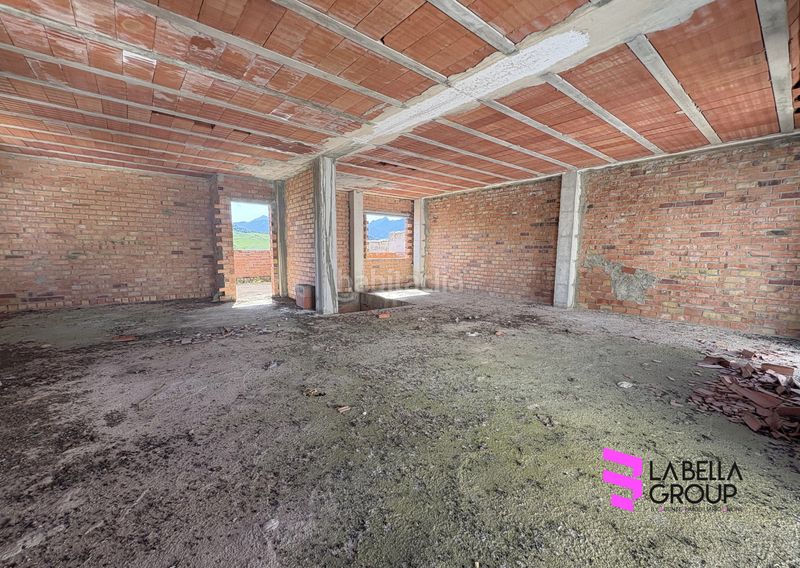 Foto b5bb73ef-010a-43ac-8a80-8ca758e0f2c6. Casa amb aparcament a Montecorto