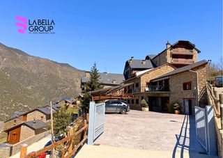 Casa  Carrer major. Excepcional propiedad en venta en roní – término municipal de ri