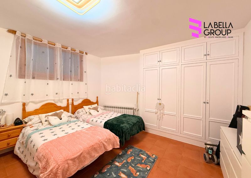 Foto 11a0961d-043d-4325-bd5f-c0fc786d7bff. Casa amb xemeneia calefacció aparcament a Rialp