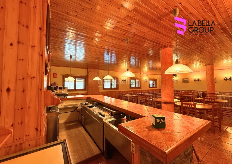 Foto 5a9c5efa-b6f9-4f99-bbac-b652c0962408. Casa amb xemeneia calefacció aparcament a Rialp