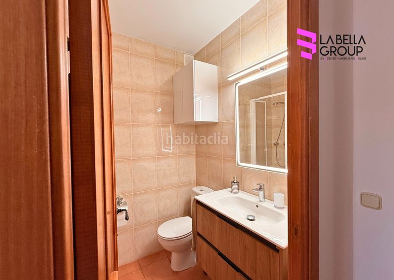 Foto 65237814-72de-4fe6-9cb6-96d6b9e139d7. Casa amb xemeneia calefacció aparcament a Rialp