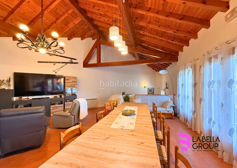 Foto d9b1597d-b774-48d7-af80-f742d75a4498. Casa amb xemeneia calefacció aparcament a Rialp