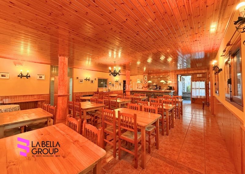 Foto fd43f400-7700-4d4b-be41-e1d693241807. Casa amb xemeneia calefacció aparcament a Rialp