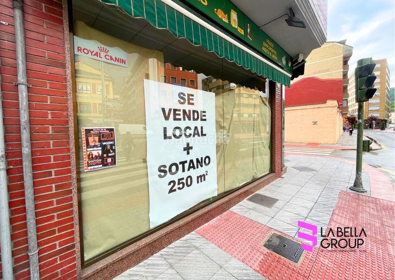 Foto 377efe50-e201-4b87-973d-320256b715c7. Local comercial amb calefacció a Sama Langreo