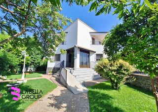 Chalet  Calle sierra mágina. Chalet con piscina en andújar, jaén