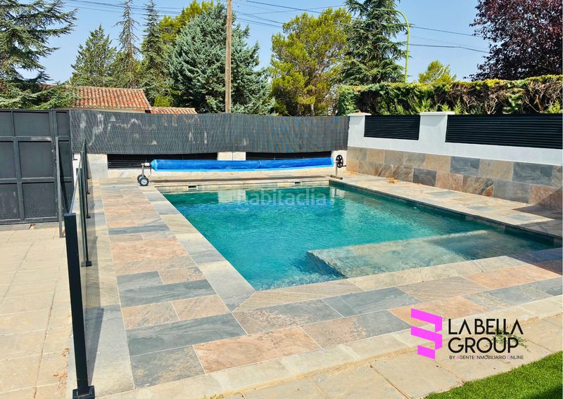 Foto 8275b241-ac2e-4786-bb55-3698192ce574. Xalet amb xemeneia calefacció aparcament piscina a Nuevo Baztán
