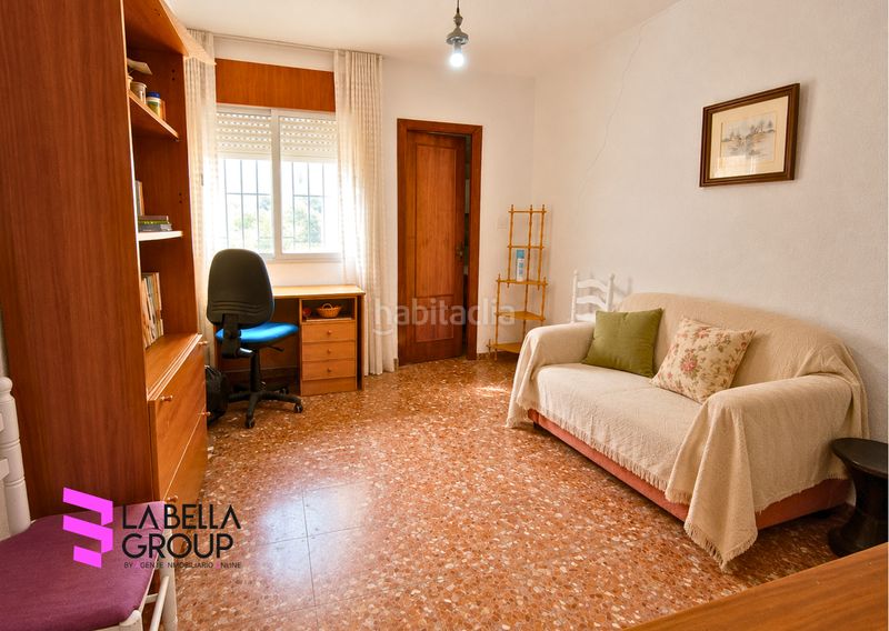 Foto aa014173-6b8f-4571-ae98-356793ed8f60. Xalet amb xemeneia aparcament piscina a Casas de Lázaro