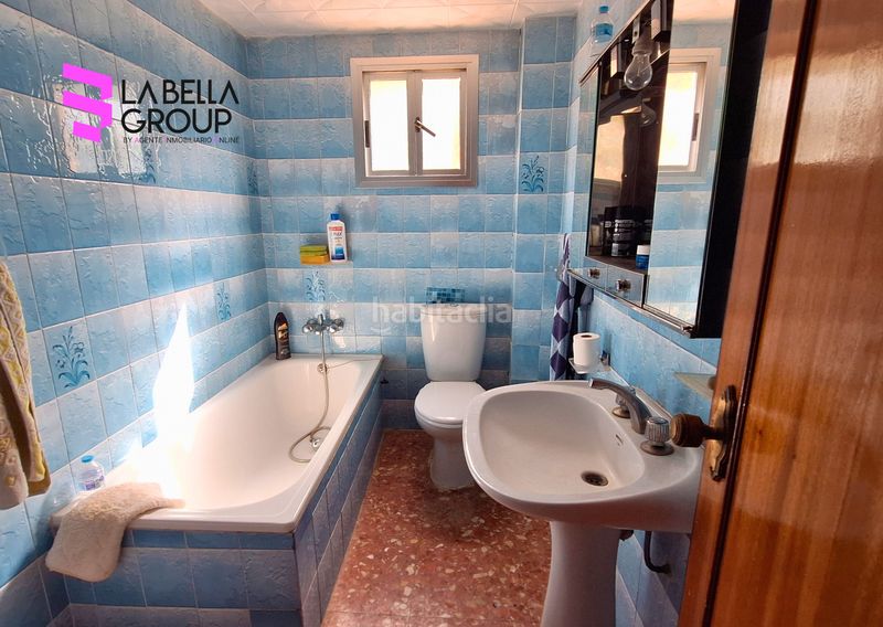Foto e42a911f-97dc-46c1-ba1b-54e7bb5fa874. Xalet amb xemeneia aparcament piscina a Casas de Lázaro